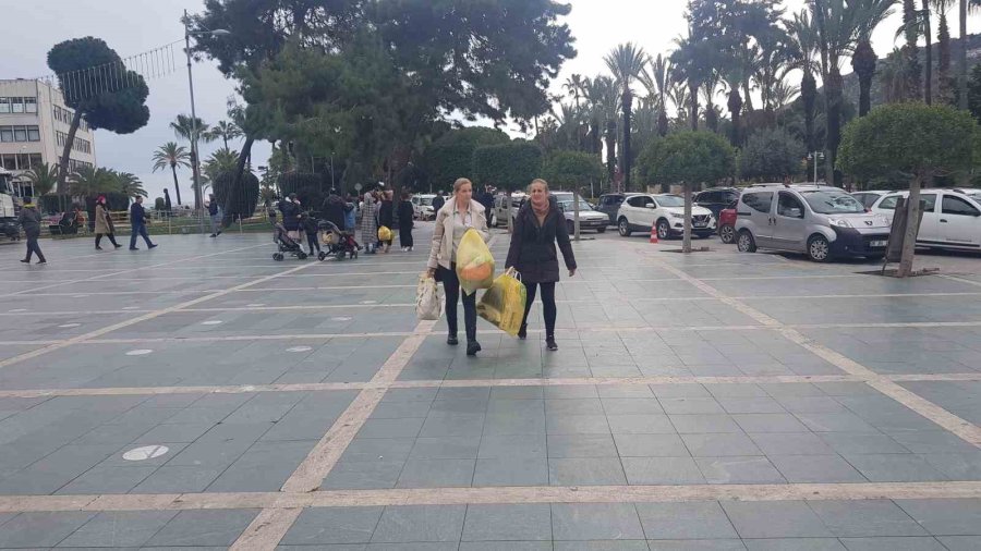 Antalya’da Yaşayan Rus Ve Ukraynalı Vatandaşlardan Deprem Bölgesine Yardım Eli