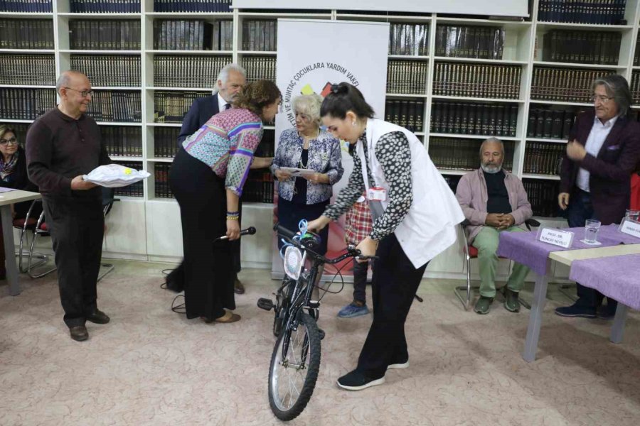 Başarılı Öğrencilere 17 Bisiklet