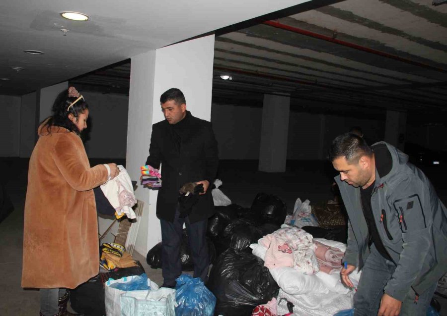 Döşemealtı Depremde Tek Yürek Oldu