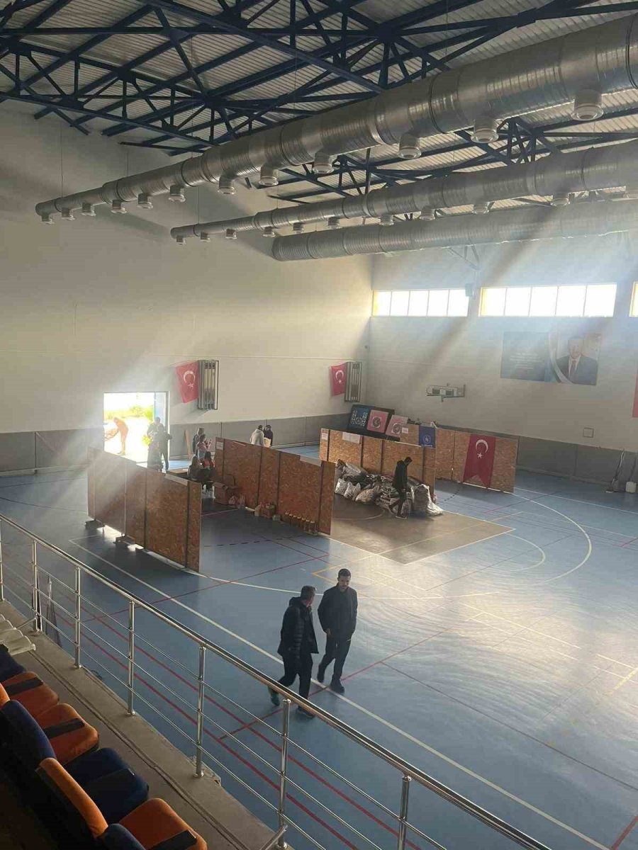 Gazipaşa’da Depremzedeler İçin Yardım Kampanyası