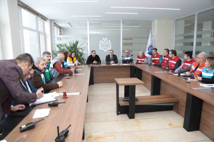 Erü’de ‘afet Ekibi Toplantısı’ Gerçekleştirildi