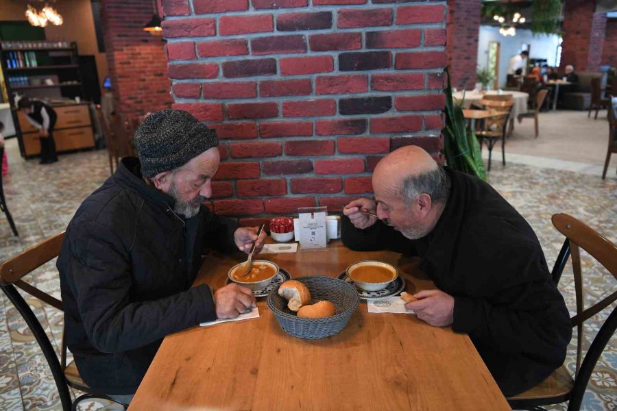 Büyükşehir, Tüm Salonları Ve Tesisleri Vatandaşlar İçin Açtı