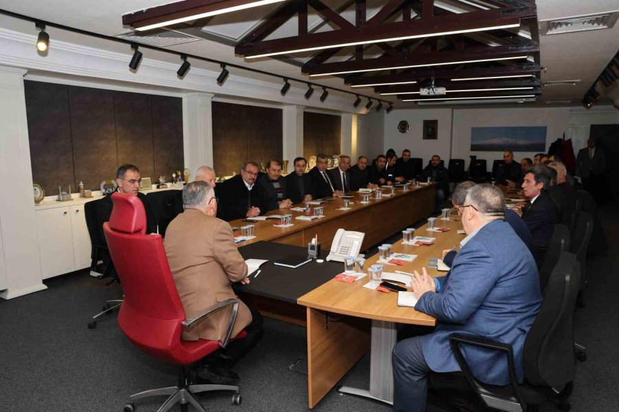 Başkan Büyükkılıç’tan ‘yardım Koordinasyon Toplantısı’