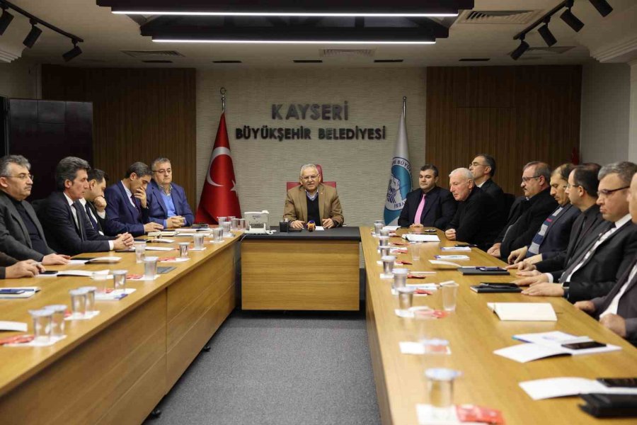 Başkan Büyükkılıç’tan ‘yardım Koordinasyon Toplantısı’