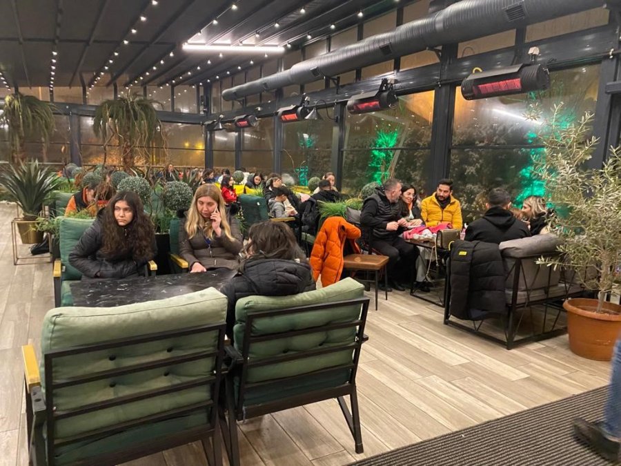 Evine Gidemeyen Vatandaşlara Kapılarını Açtılar