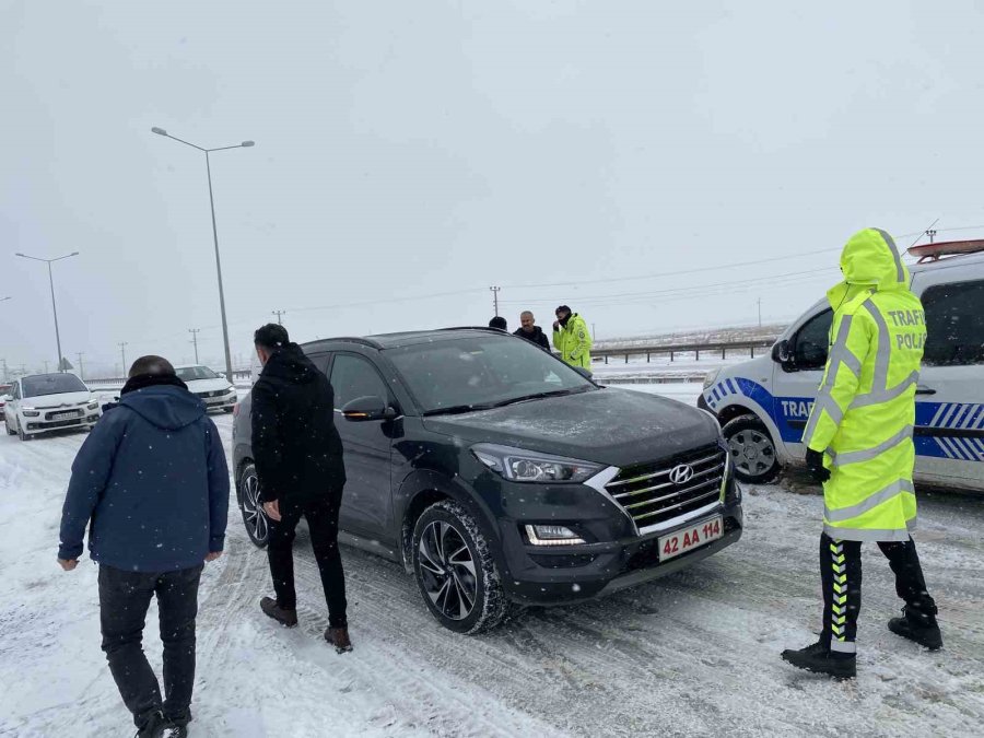 Konya-kulu Karayolu Trafiğe Kapatıldı