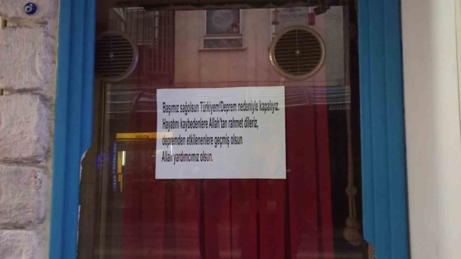 Eğlence Mekanları Depremler Dolayısıyla Kapatıldı