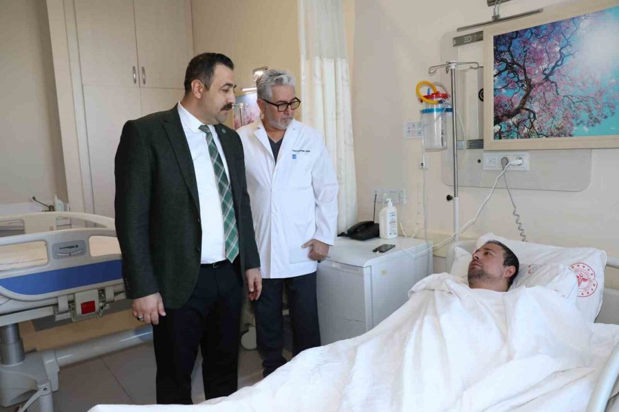 Depremzedelere Rektör Kalan’dan Ziyaret