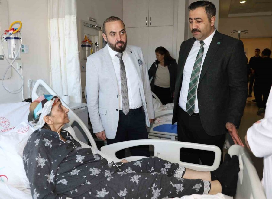 Depremzedelere Rektör Kalan’dan Ziyaret