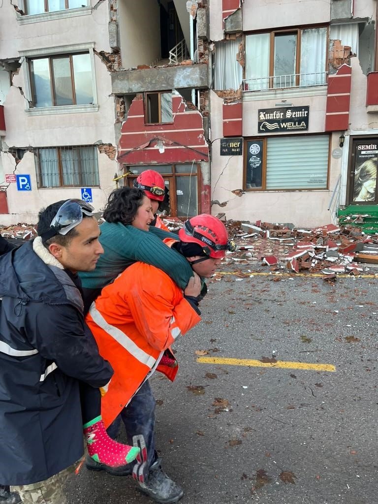 Büyükşehir’de Deprem Seferberliği