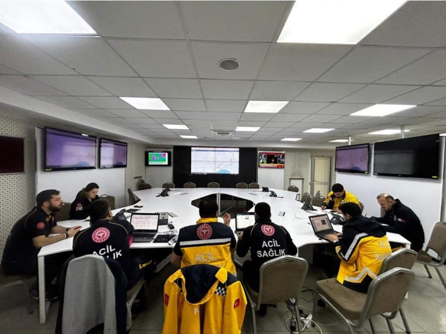 Eskişehir’in Sağlık Hizmetleri Deprem Bölgesi İçin Seferber Oldu