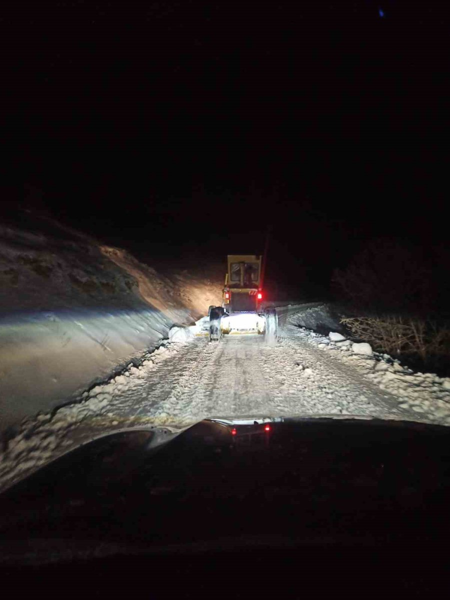 Büyükşehir, 14 İlçede 227 Mahalle Yolunu Ulaşıma Açtı