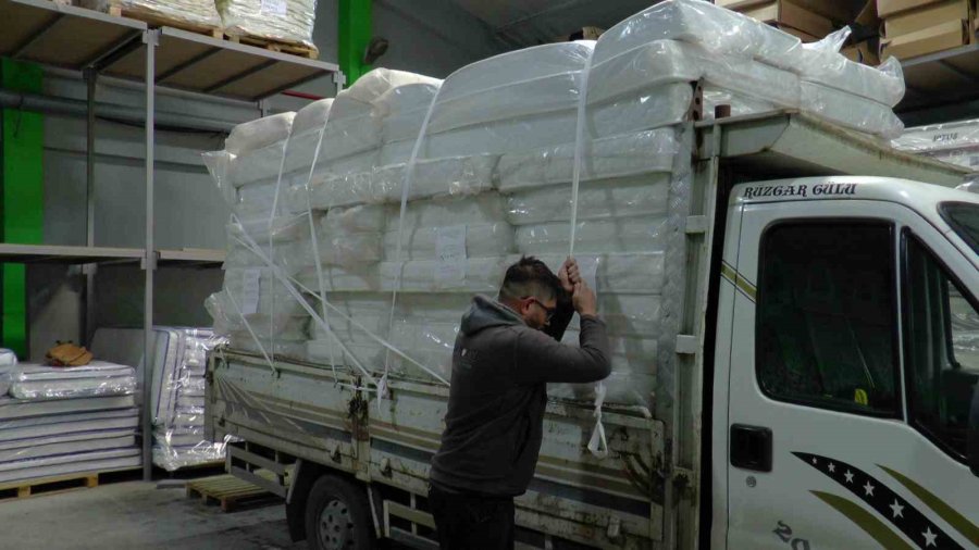 Kayseri’den Deprem Bölgesine Yardım Eli