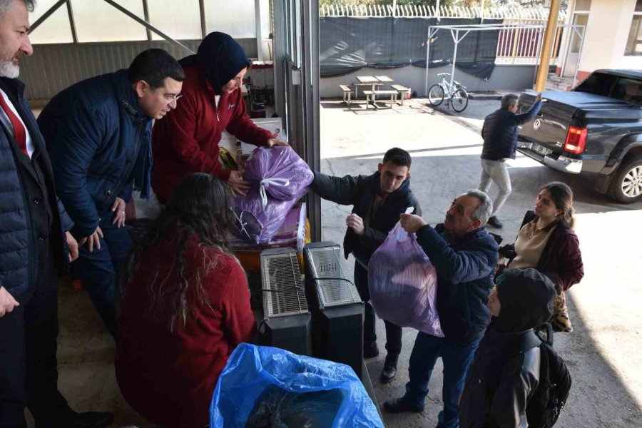 Kepez’den Deprem Bölgesine Yürekleri Isıtan Bağış