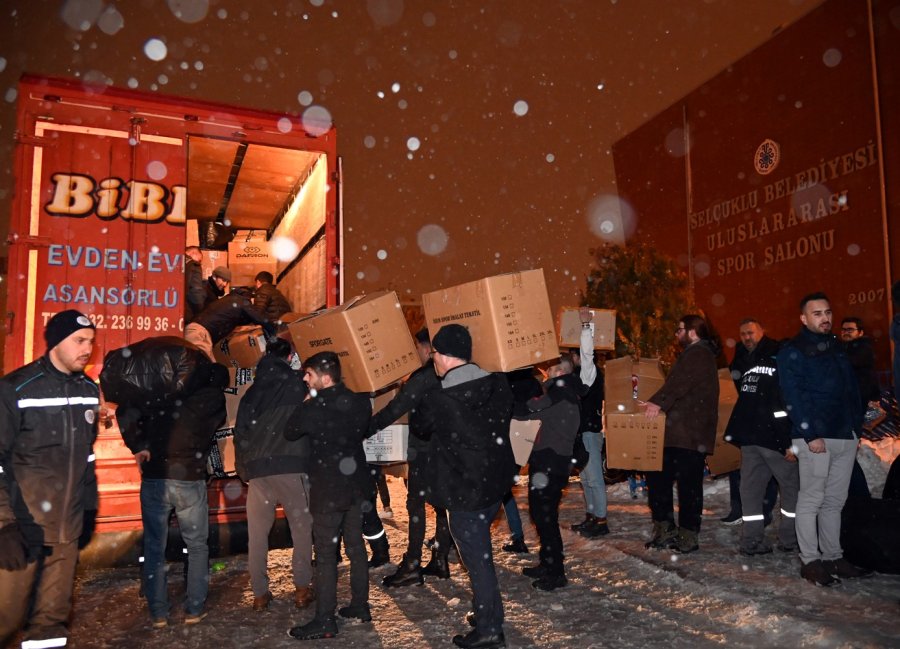 Konyalı Vatandaşlardan Hatay’daki Deprem Bölgesine Yardım Ve Destekler Devam Ediyor