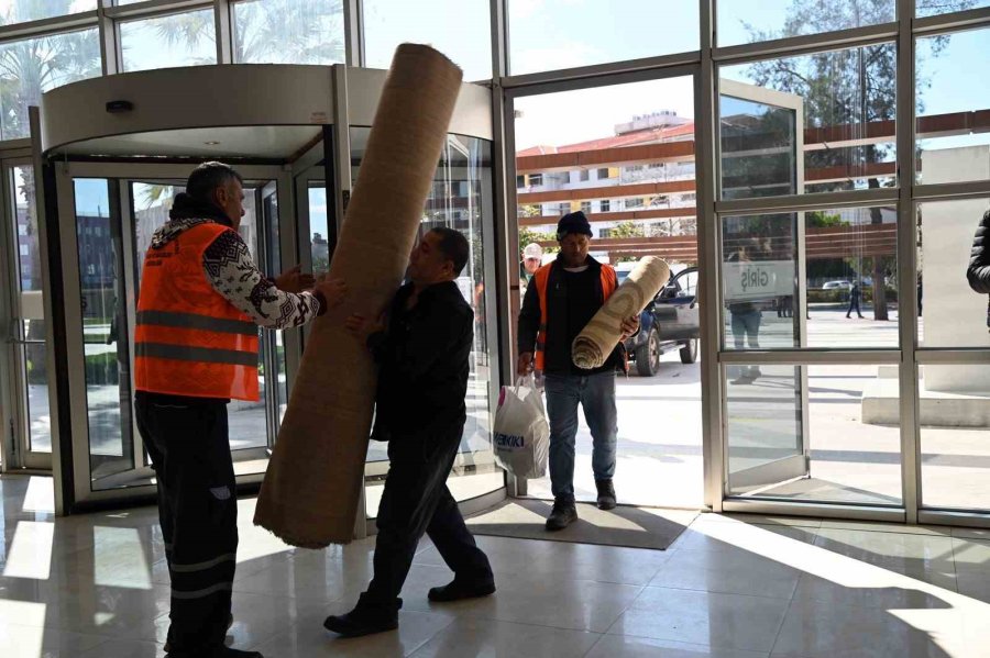 Manavgat, Deprem Bölgesi İçin Tek Yürek Oldu