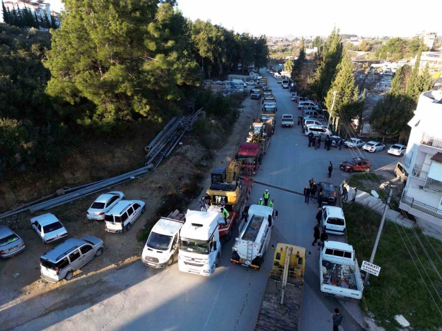 Manavgat, Deprem Bölgesi İçin Tek Yürek Oldu