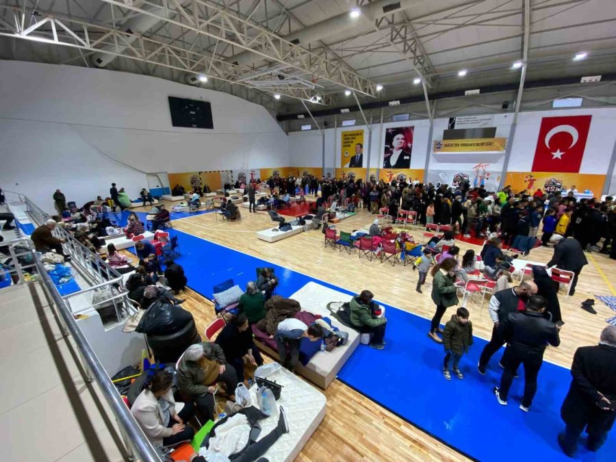 Seçer: "ulusça Bu Badireyi Hep Birlikte Atlatacağımıza İnancımız Tamdır"