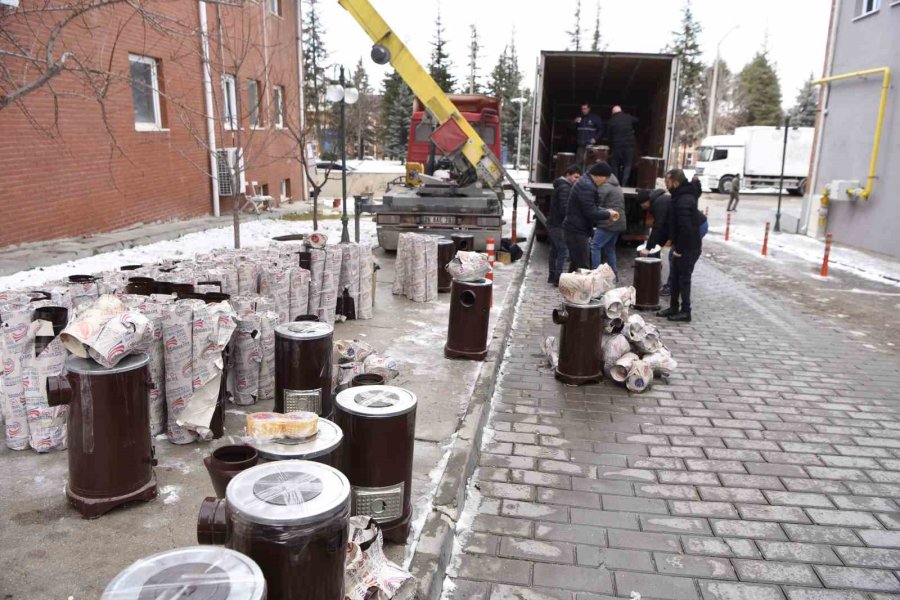 Anadolu Üniversitesi’nde Toplanan Yardımlar Deprem Bölgesine Ulaştı