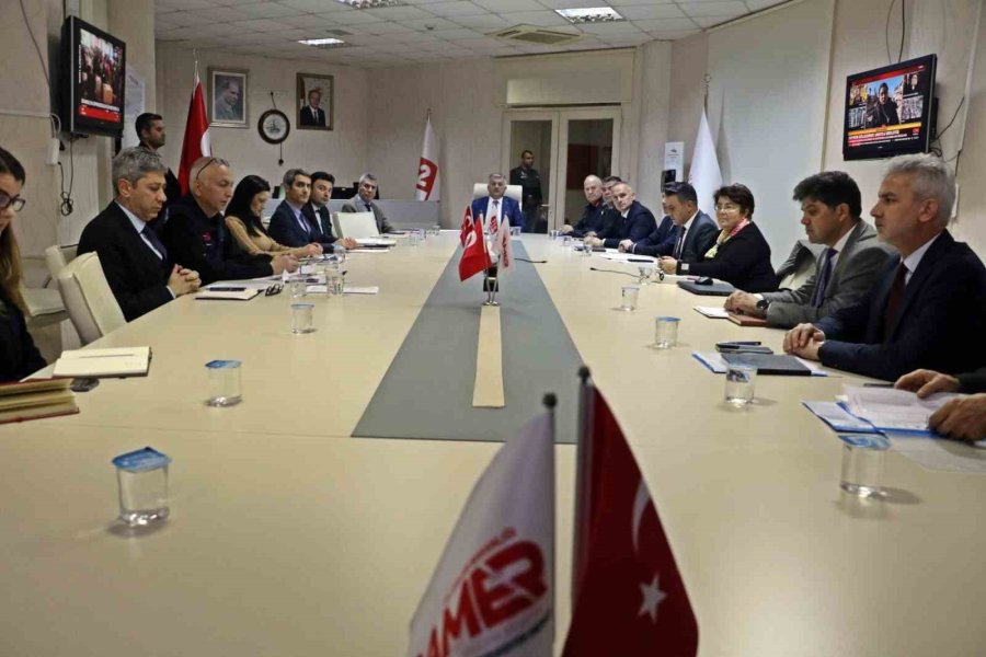 Antalya’da 500’e Yakın Otel 19 Bin 400 Odayla Depremzedelere Konaklama Hizmeti Verecek