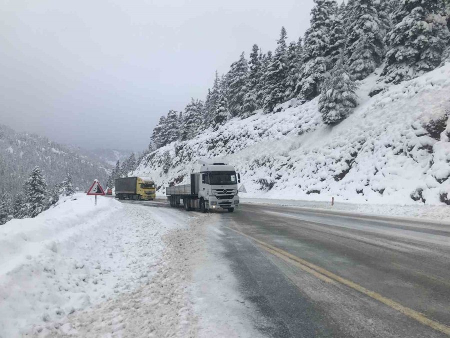 Antalya-konya Karayolunda Trafik Normale Döndü