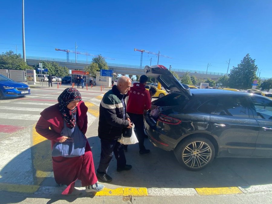 Depremzedelere Antalya’da Duygusal Karşılama