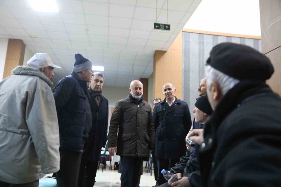 Başkan Çolakbayrakdar; “devletimiz Ve Belediyemiz Tüm İmkanlarıyla Seferberlik Halinde”