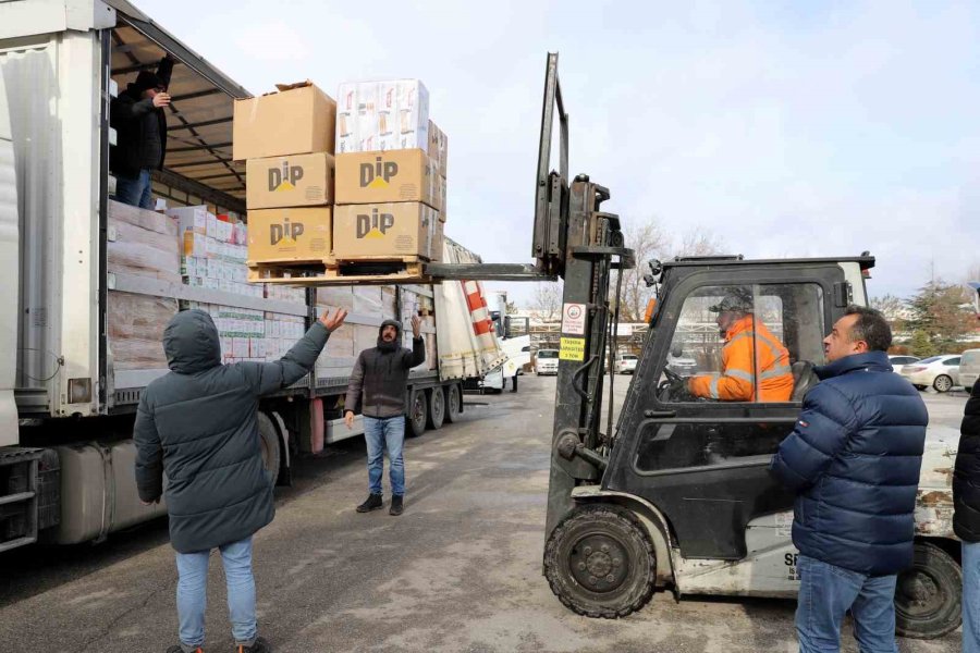 Eskişehir Sanayi Odası Depremzedeler İçin Seferber Oldu