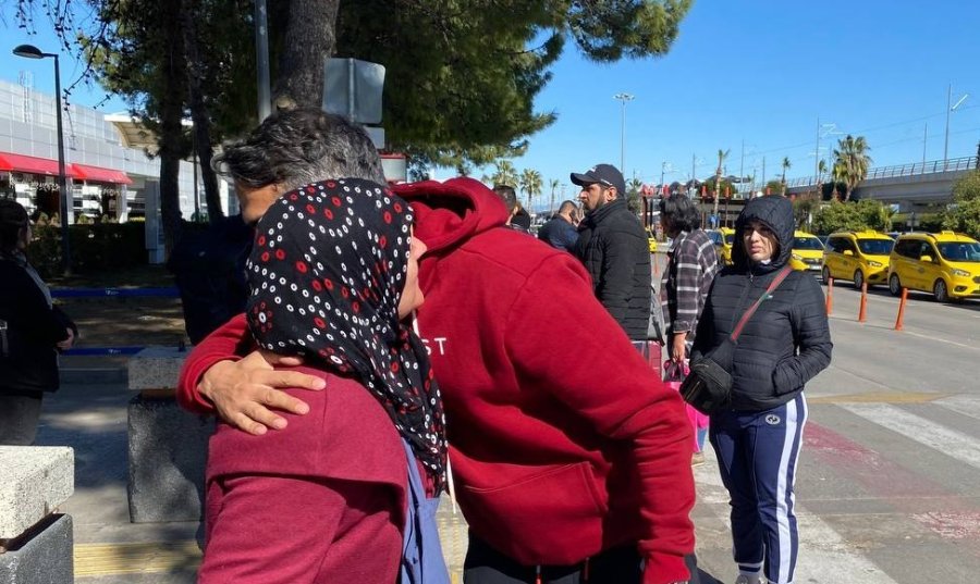 Depremzedelere Antalya’da Duygusal Karşılama