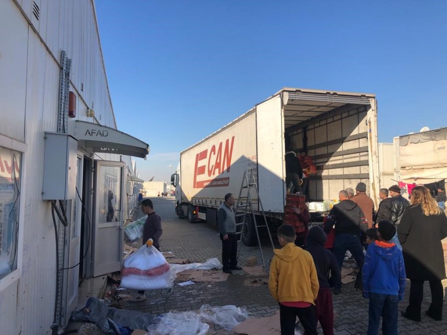 Eskişehir Sanayi Odası Depremzedeler İçin Seferber Oldu