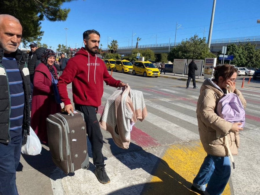Depremzedelere Antalya’da Duygusal Karşılama