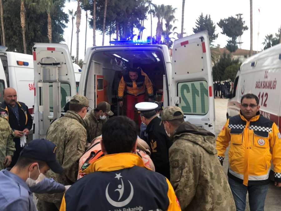 156 Yaralı Daha Gemiyle Mersin’e Getirildi