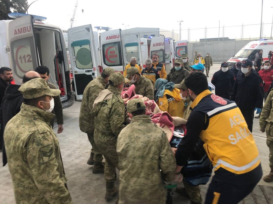 156 Yaralı Daha Gemiyle Mersin’e Getirildi