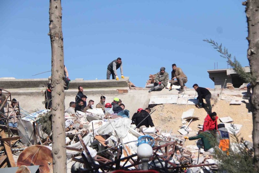 Deprem Bölgesinden Artık Tek Ses Yükseliyor: "sesimi Duyan Var Mı?"