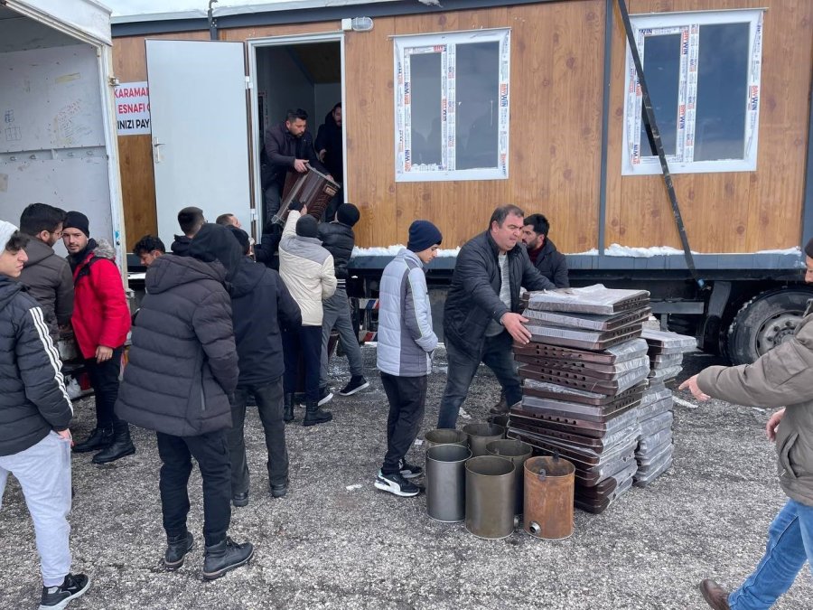 Karaman’dan Deprem Bölgesine Soba Ve Ekmek Yardımı