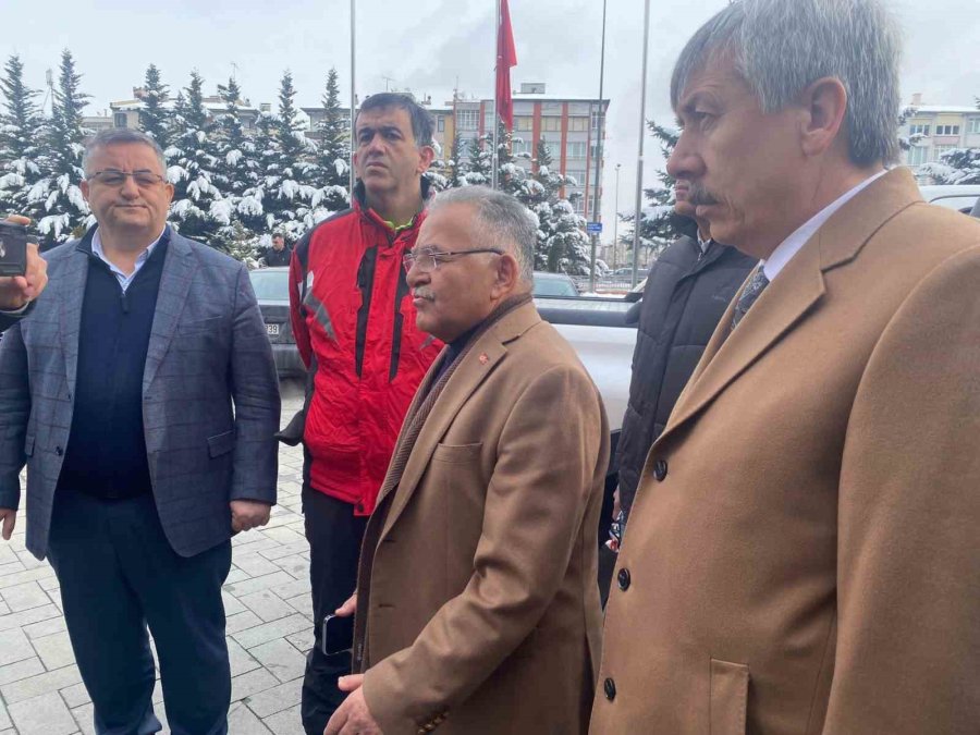 Başkan Büyükkılıç, Deprem Bölgesine Yola Çıktı