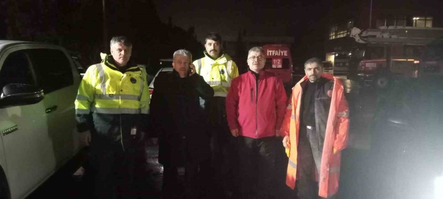 Kayseri Büyükşehir’in Deprem Bölgesine Destek Sayısı 237 Araç, 362 Personel Çıktı