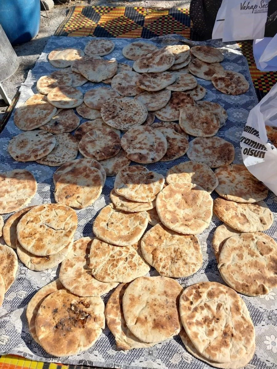 Umre Parasını Depremzedelere Gönderdiler