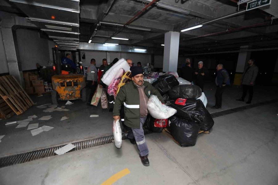 Mezitli Belediyesinde Deprem Seferberliği Sürüyor
