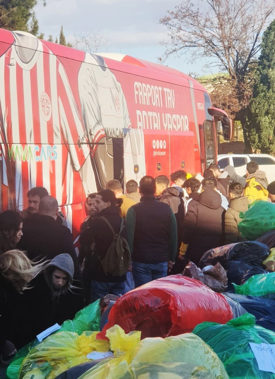 Antalyaspor, Tesislerini Depremzedelere Açtı