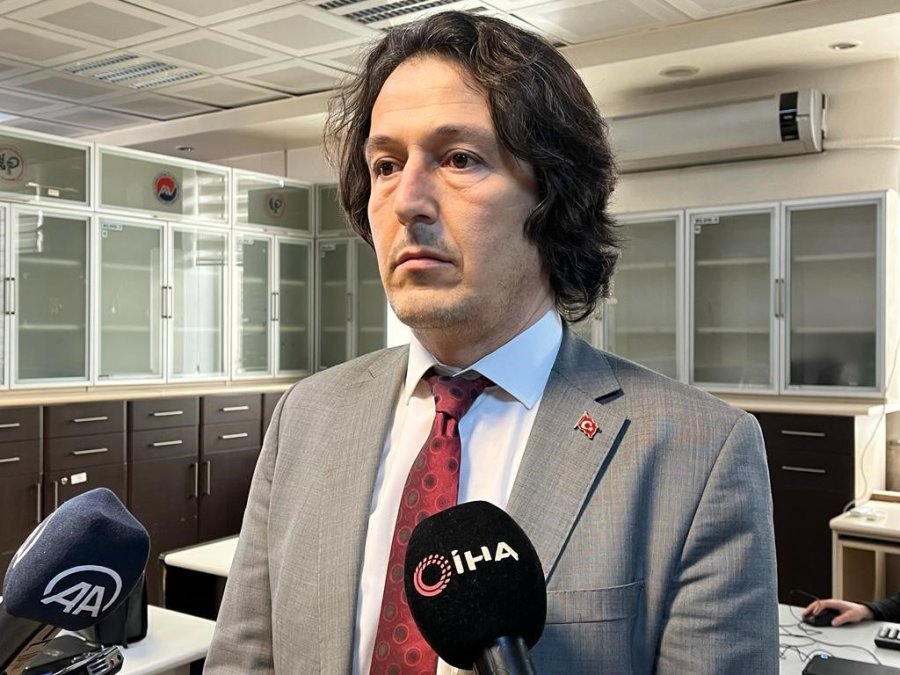 Ankara’ya Gelen Depremzedelerden Bilgi Alınabilmesi İçin Çağrı Merkezi Kuruldu