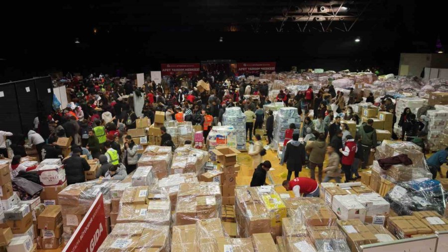 Başkan Böcek, Deprem Bölgesi İçin Acil İhtiyaç Listesini Açıkladı
