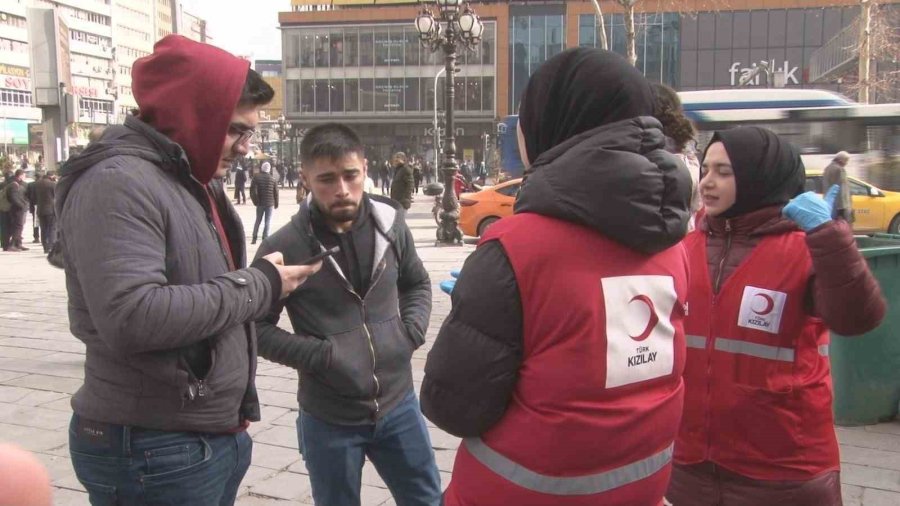 Başkentliler Depremin 4’üncü Gününde De Kan Vermeye Devam Etti