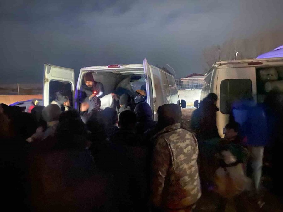 Bünyan’dan Deprem Bölgesine Yardım Akını