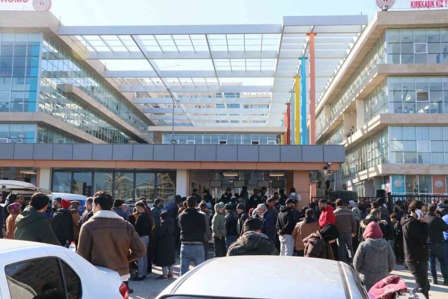 Mersin’e Gelen Depremzedeler Kyk Yurtlarına Yerleştiriliyor