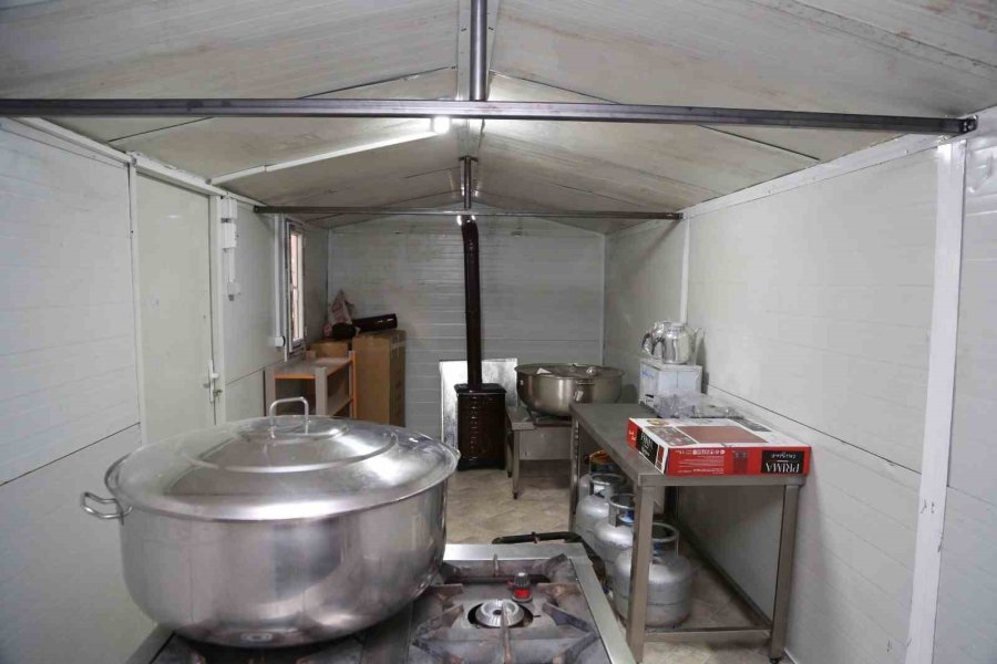 Erü’den Deprem Bölgesine Konteyner Mutfak