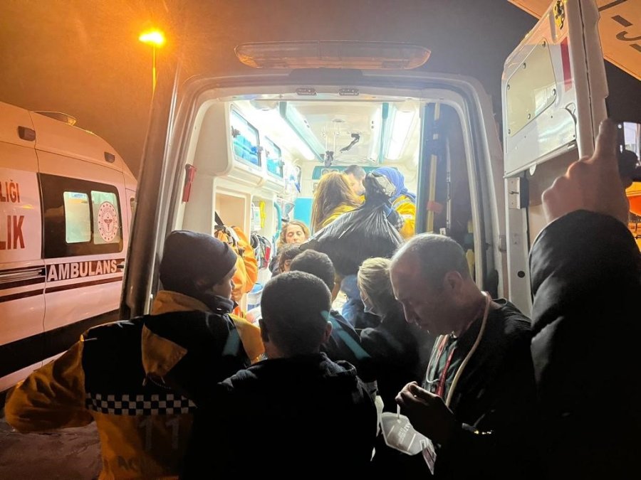 Adana’dan 60 Yaralı Cumhurbaşkanlığı Uçağı İle Ankara’ya Getirildi