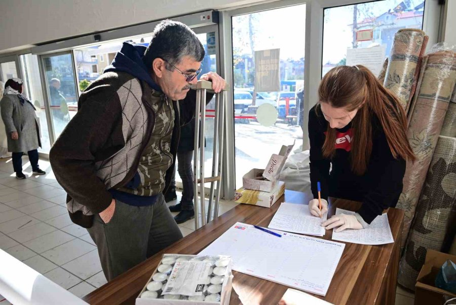 Kemer’den Depremzedelere Duygusal Mesajlar