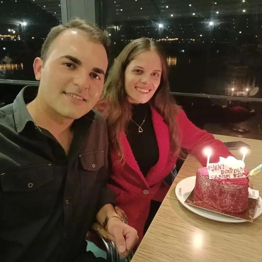 Depremde Hayatını Kaybeden Polis Ve Öğretmen Eşine Son Görev