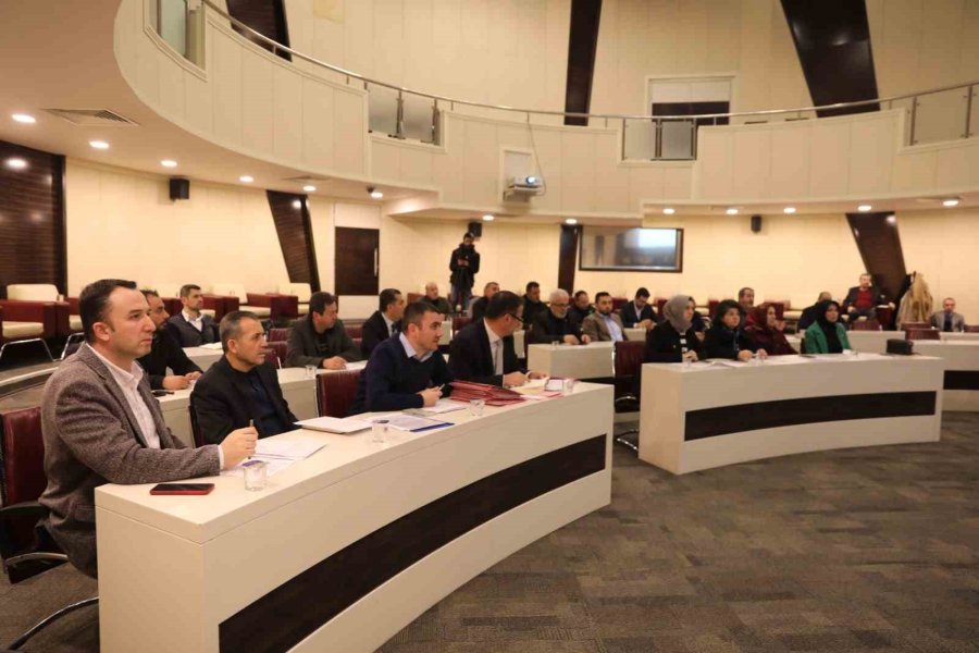 Başkan Çolakbayrakdar, Deprem Çalışmalarıyla İlgili Bilgiler Verdi